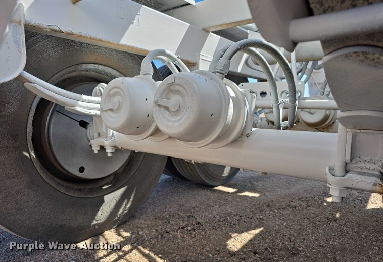 image for item DT6880 2012 Manac LBD40 bottom dump trailer