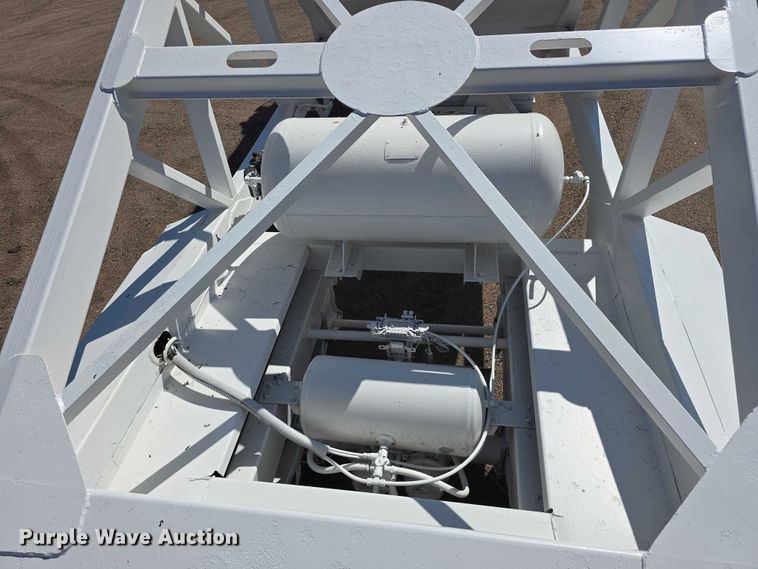 image for item DT6880 2012 Manac LBD40 bottom dump trailer