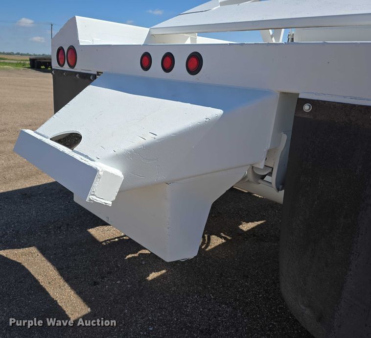 image for item DT6880 2012 Manac LBD40 bottom dump trailer