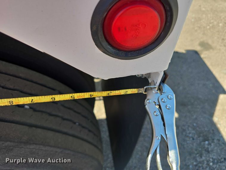 image for item DT6880 2012 Manac LBD40 bottom dump trailer