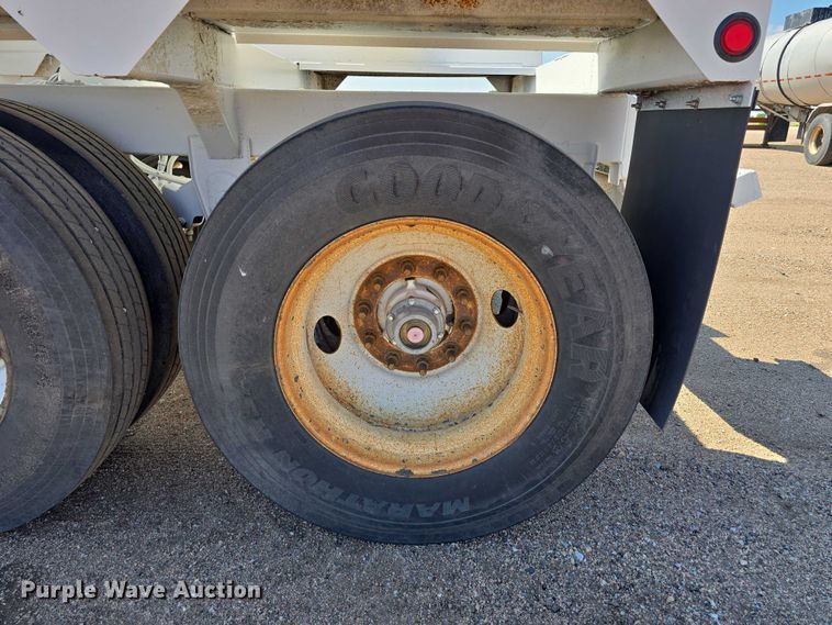 image for item DT6880 2012 Manac LBD40 bottom dump trailer