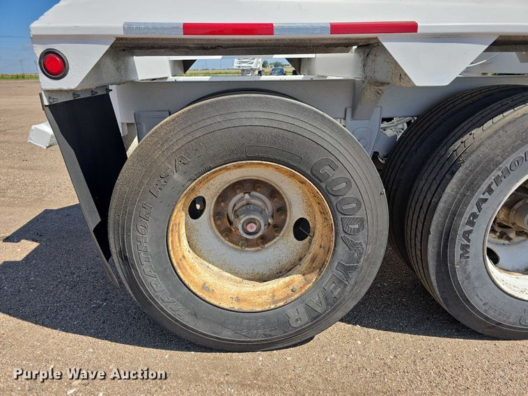 image for item DT6880 2012 Manac LBD40 bottom dump trailer