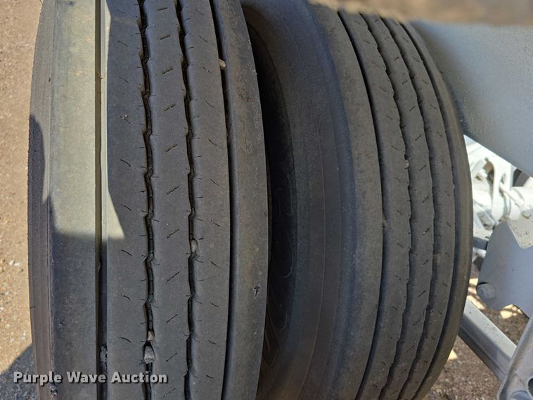 image for item DT6880 2012 Manac LBD40 bottom dump trailer