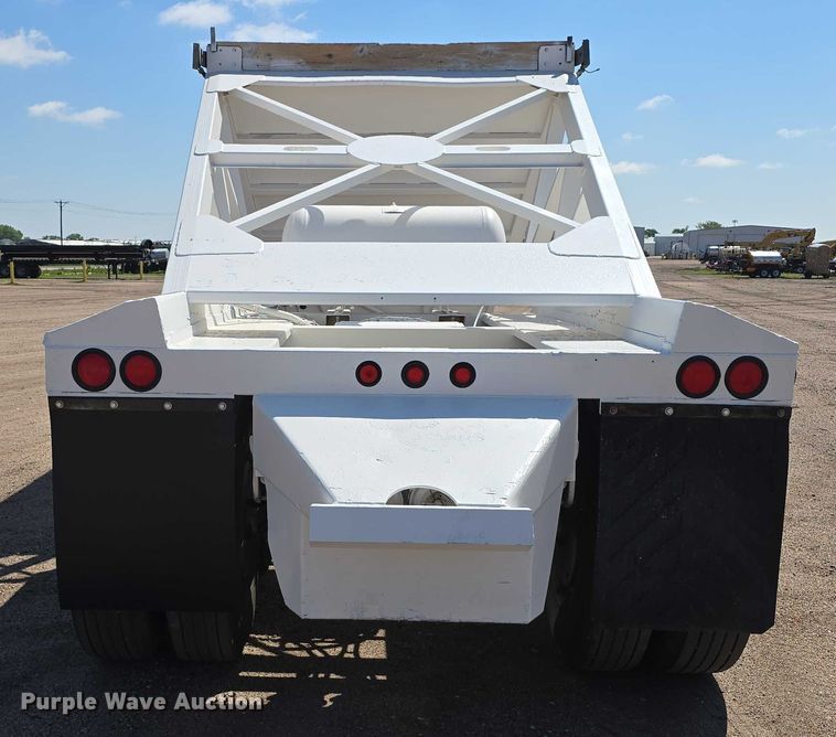 image for item DT6881 2012 Manac LBD40 bottom dump trailer
