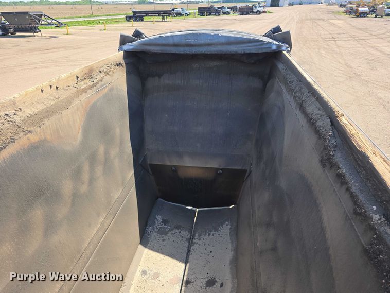 image for item DT6881 2012 Manac LBD40 bottom dump trailer