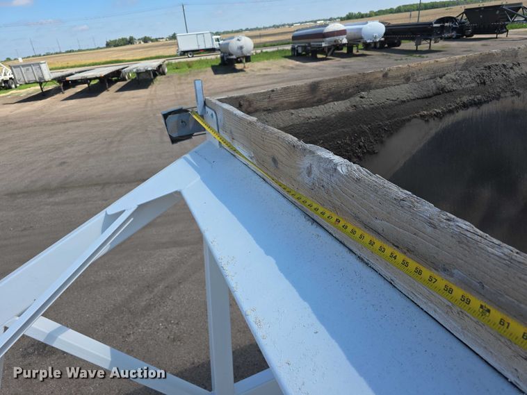 image for item DT6881 2012 Manac LBD40 bottom dump trailer