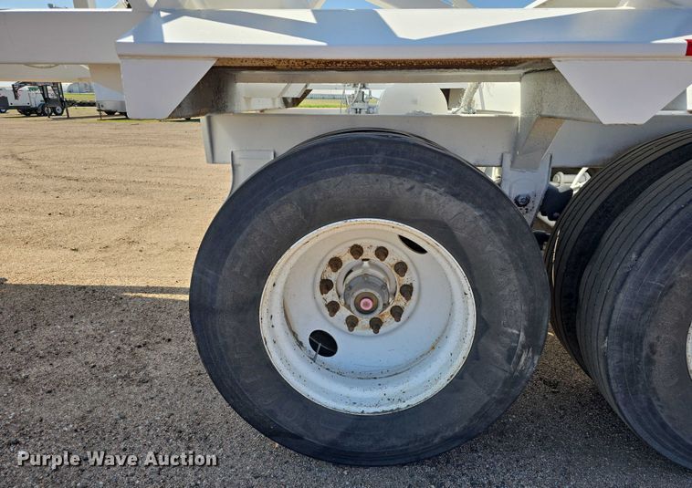 image for item DT6881 2012 Manac LBD40 bottom dump trailer