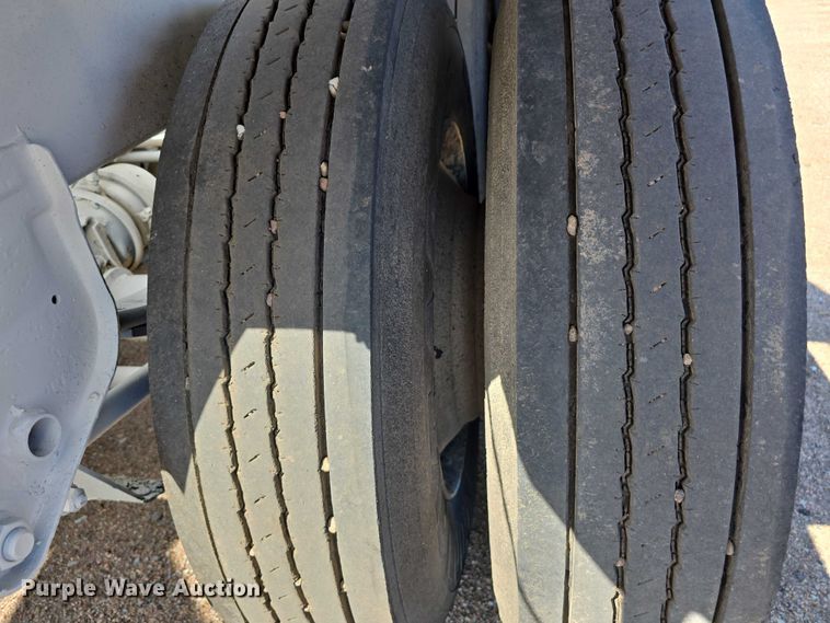 image for item DT6881 2012 Manac LBD40 bottom dump trailer