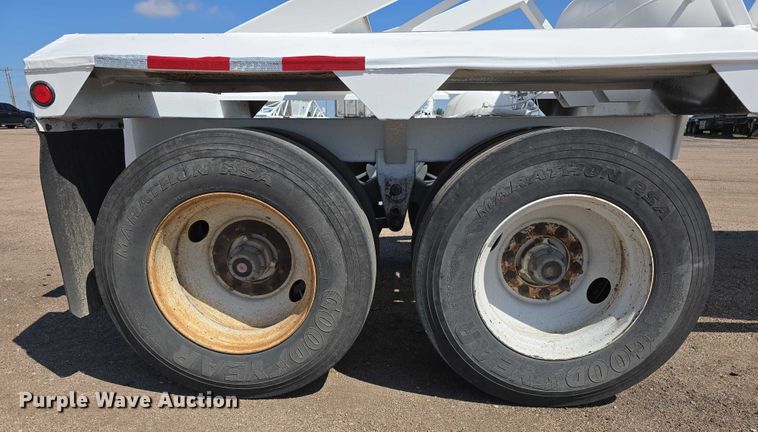 image for item DT6881 2012 Manac LBD40 bottom dump trailer