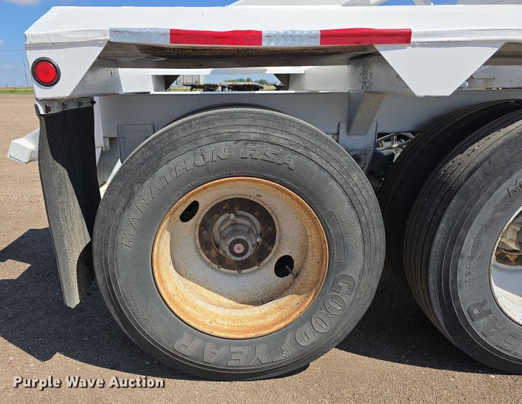 image for item DT6881 2012 Manac LBD40 bottom dump trailer