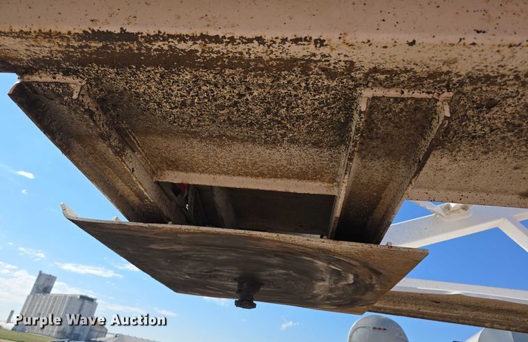 image for item DT6884 2009 Manac LWBD-42 bottom dump trailer