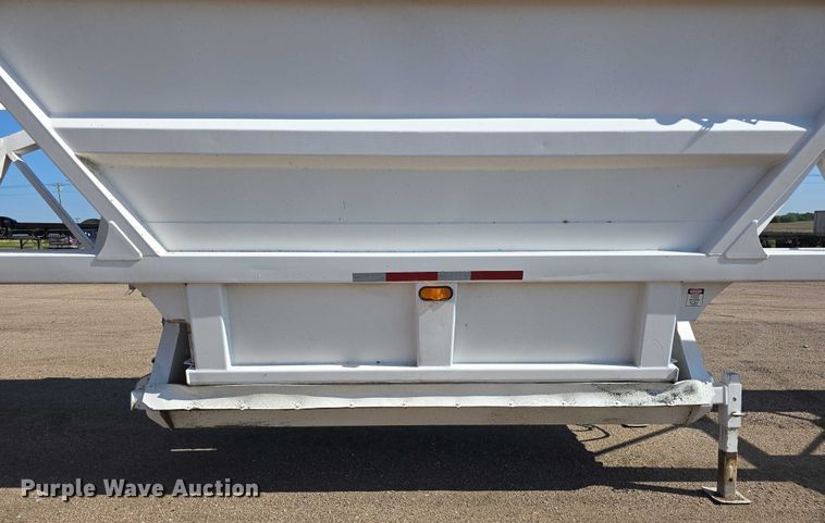 image for item DT6884 2009 Manac LWBD-42 bottom dump trailer