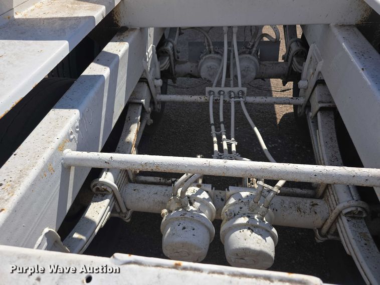 image for item DT6884 2009 Manac LWBD-42 bottom dump trailer