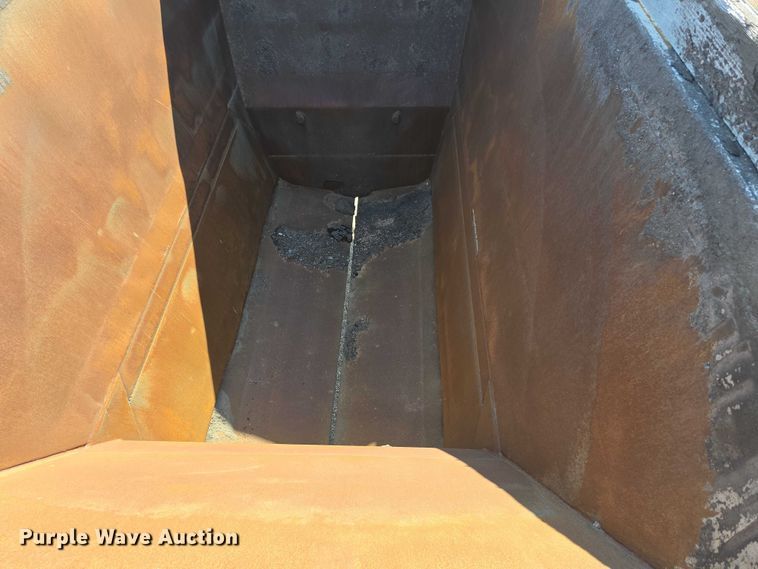 image for item DT6884 2009 Manac LWBD-42 bottom dump trailer