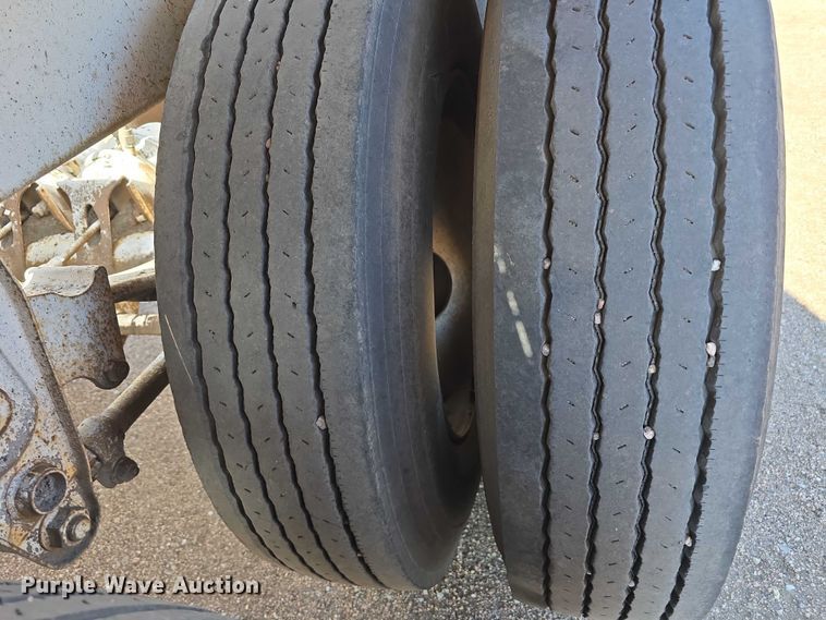 image for item DT6884 2009 Manac LWBD-42 bottom dump trailer