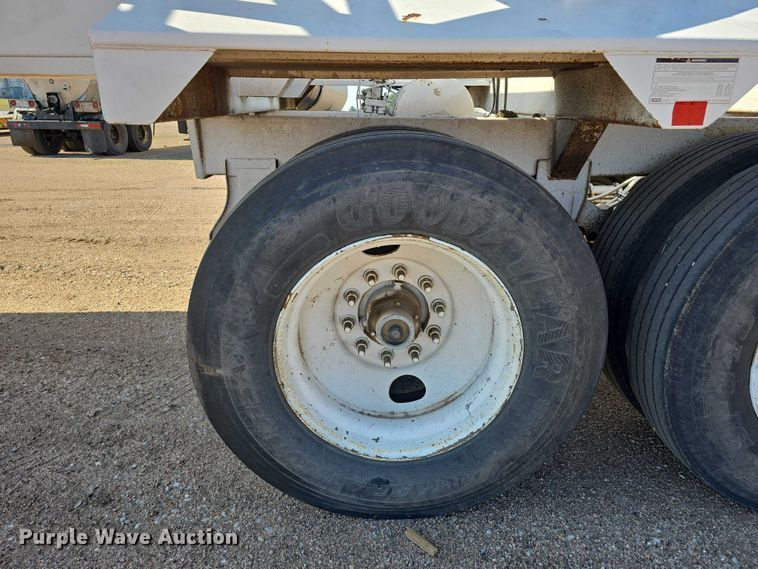 image for item DT6884 2009 Manac LWBD-42 bottom dump trailer