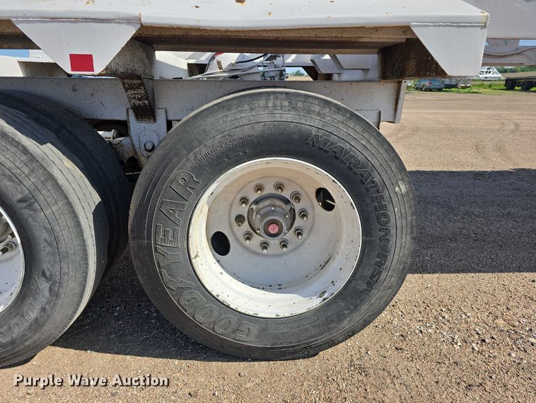 image for item DT6884 2009 Manac LWBD-42 bottom dump trailer