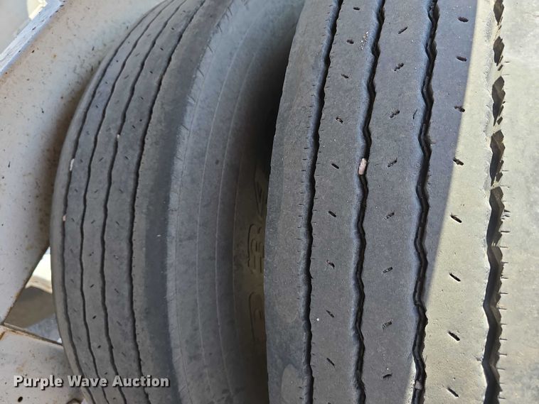 image for item DT6884 2009 Manac LWBD-42 bottom dump trailer