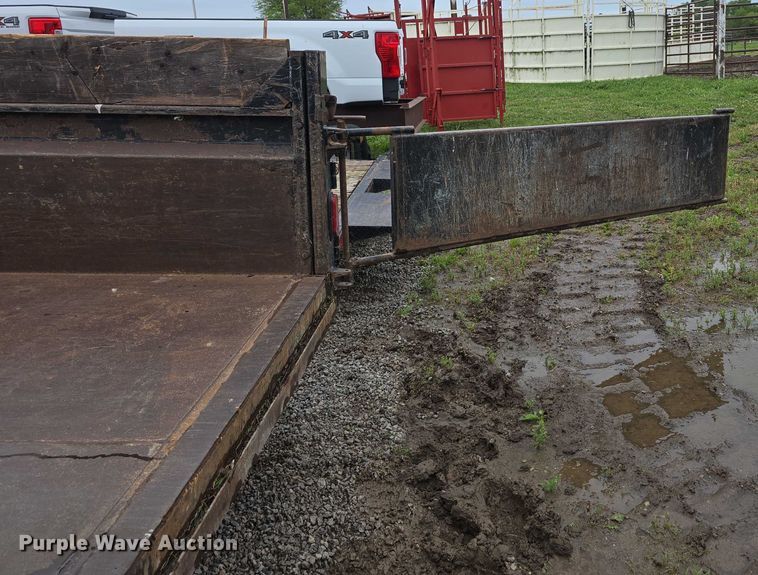 image for item DT6887 2007 Liberty Travalong dump trailer