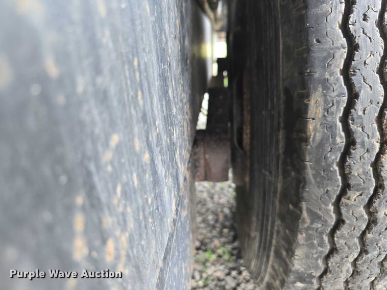 image for item DT6887 2007 Liberty Travalong dump trailer