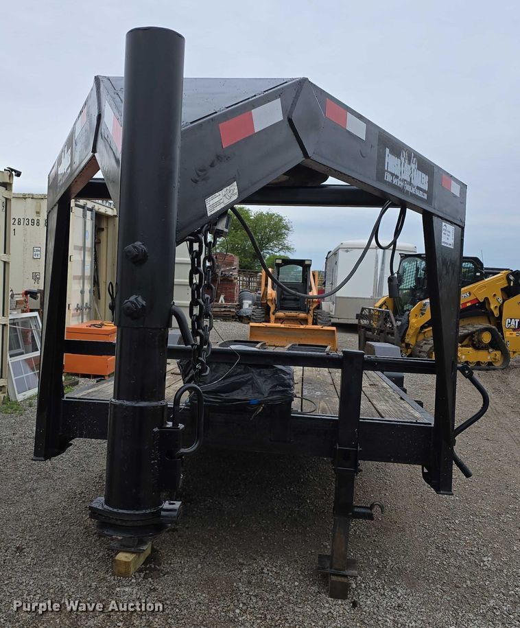 image for item DT6888 2013 Red Oak equipment trailer