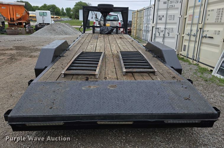 image for item DT6888 2013 Red Oak equipment trailer