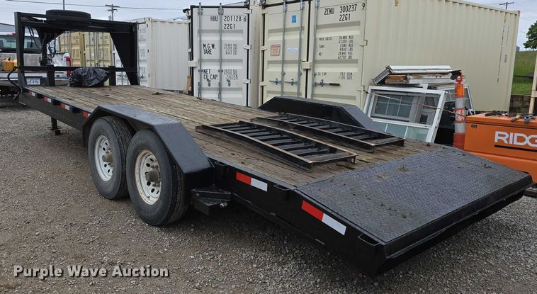 image for item DT6888 2013 Red Oak equipment trailer