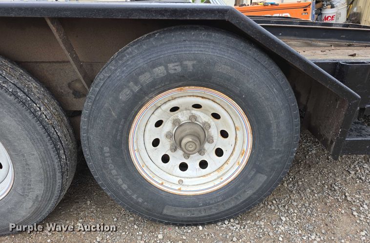 image for item DT6888 2013 Red Oak equipment trailer