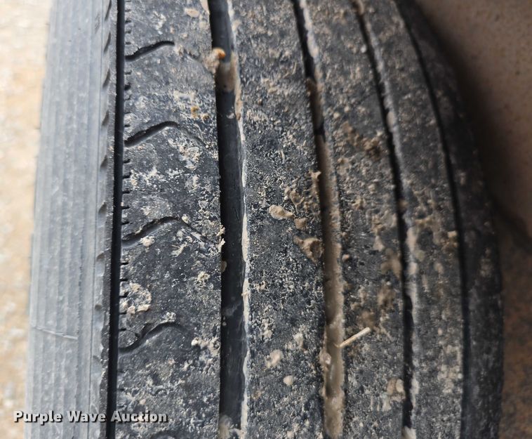 image for item DT6888 2013 Red Oak equipment trailer