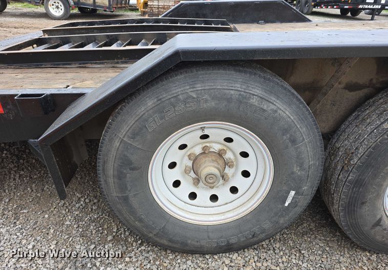 image for item DT6888 2013 Red Oak equipment trailer