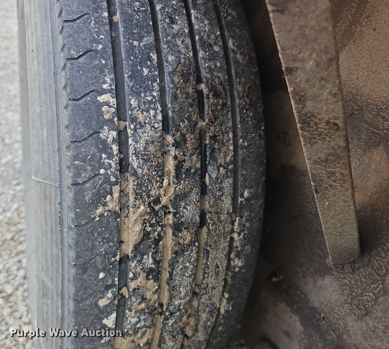 image for item DT6888 2013 Red Oak equipment trailer