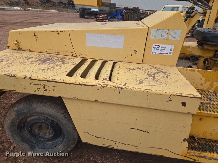 image for item DT7110 Broderson MH42B drop hammer