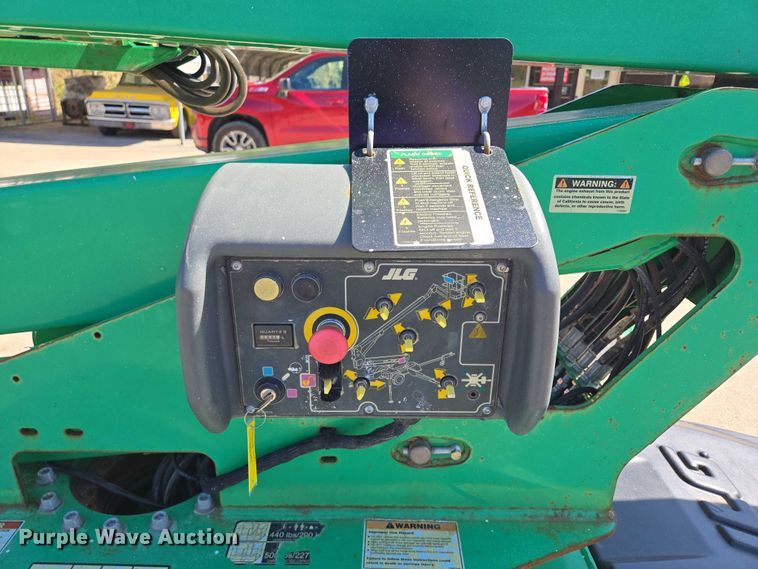 image for item DT7179 2014 JLG T500J boom lift