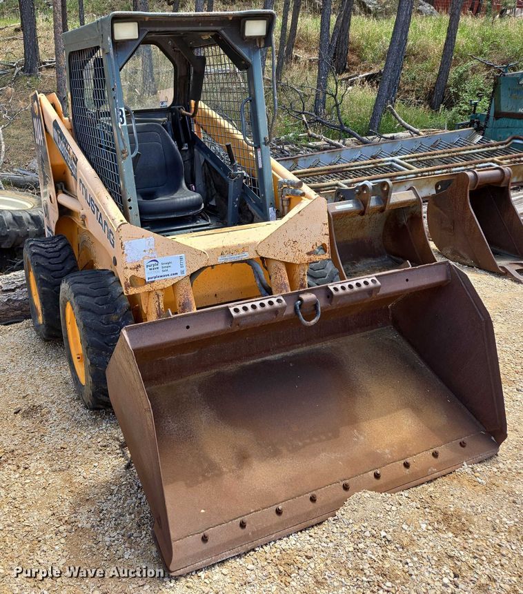 image for item DT7181 2006 Mustang 2044 skid steer loader