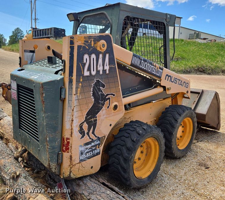 image for item DT7181 2006 Mustang 2044 skid steer loader