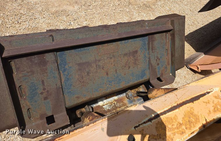 image for item DT7181 2006 Mustang 2044 skid steer loader