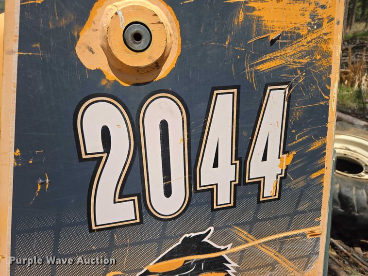 image for item DT7181 2006 Mustang 2044 skid steer loader