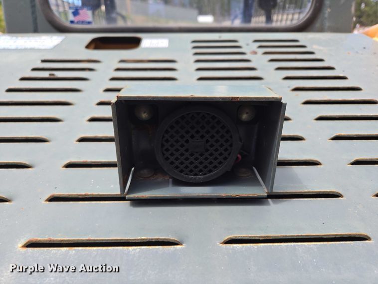 image for item DT7181 2006 Mustang 2044 skid steer loader