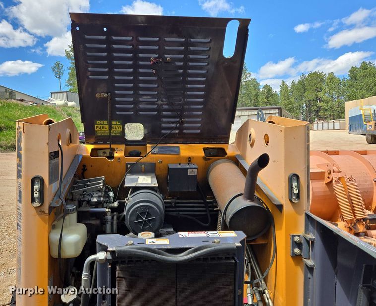 image for item DT7181 2006 Mustang 2044 skid steer loader