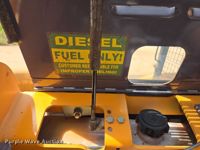 image for item DT7181 2006 Mustang 2044 skid steer loader