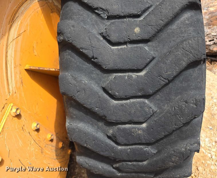 image for item DT7181 2006 Mustang 2044 skid steer loader