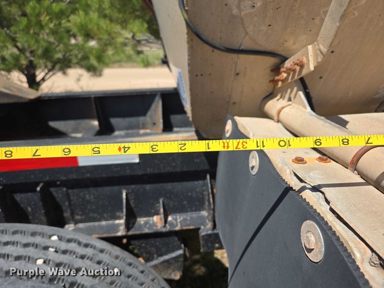 image for item DT7185 1972 J&L Tank tank trailer