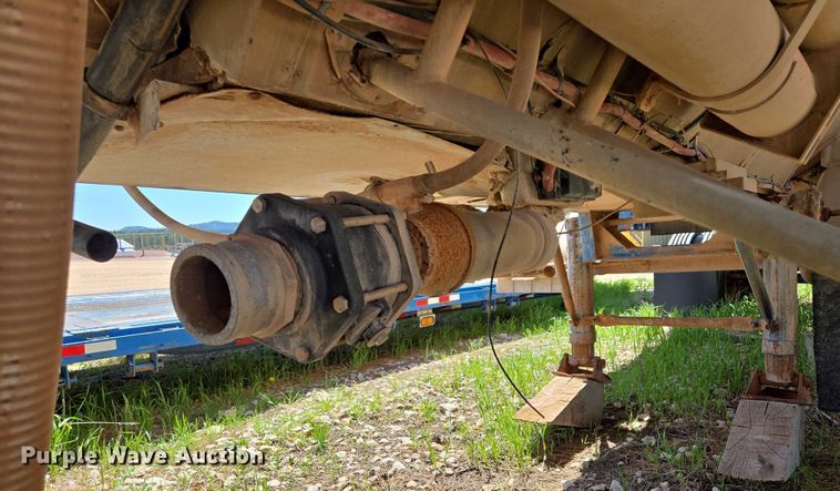 image for item DT7185 1972 J&L Tank tank trailer