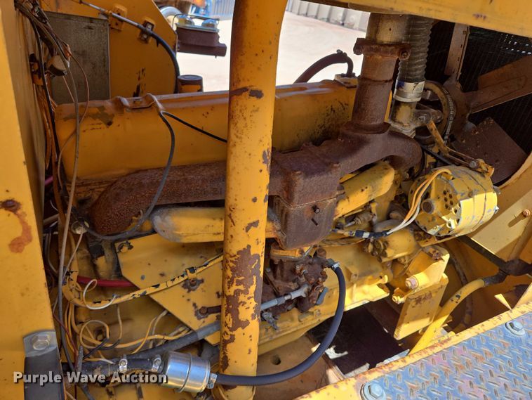 image for item DT7187 1974 Galion 3500 pneumatic roller