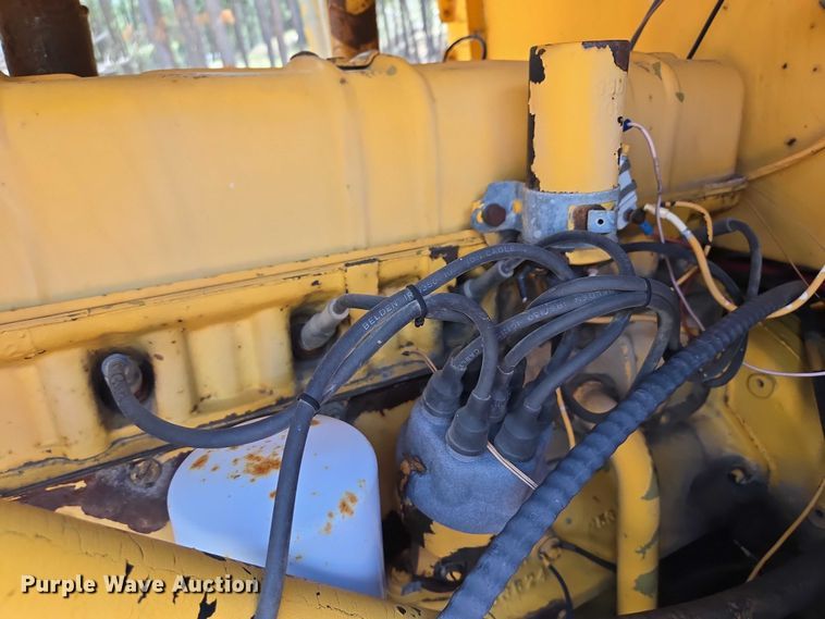 image for item DT7187 1974 Galion 3500 pneumatic roller