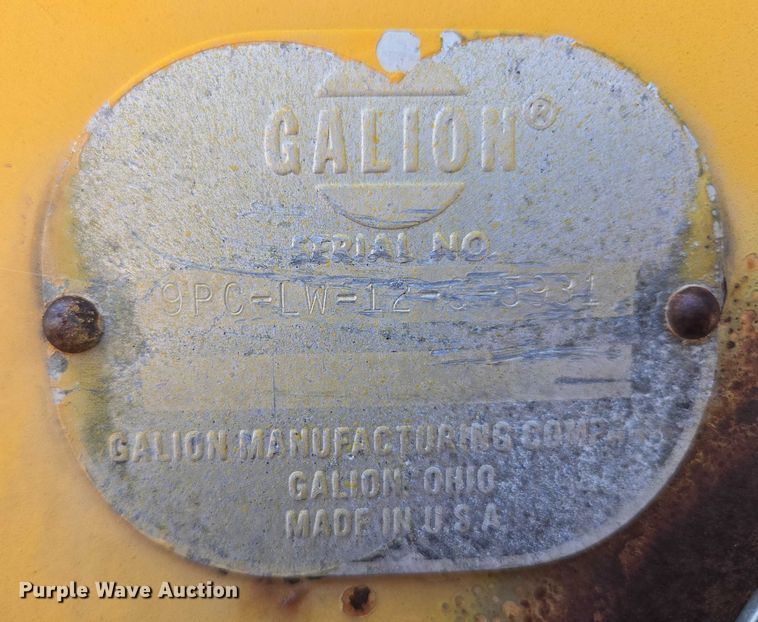 image for item DT7187 1974 Galion 3500 pneumatic roller