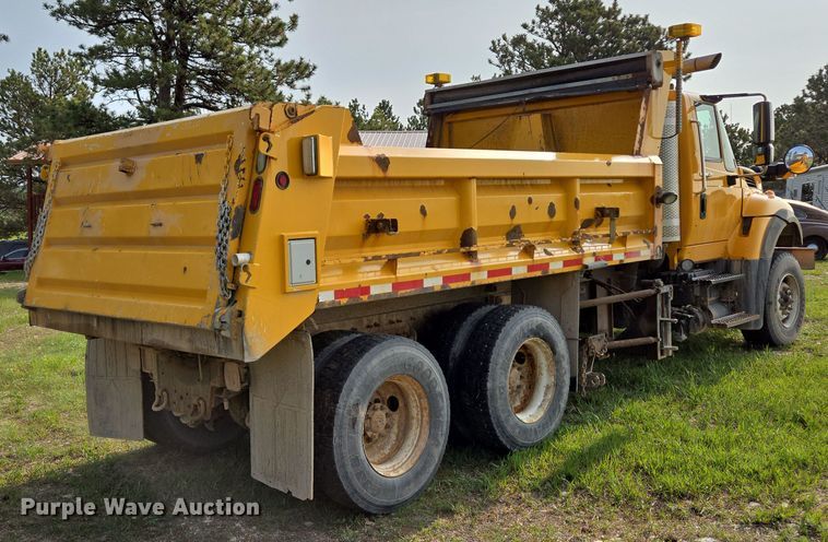 image for item DT7194 2011 International WorkStar 7600 dump truck