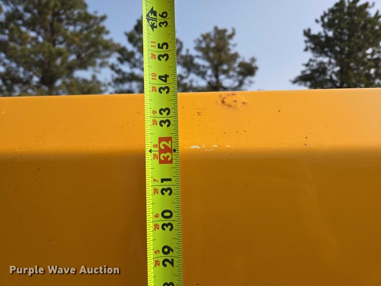 image for item DT7194 2011 International WorkStar 7600 dump truck