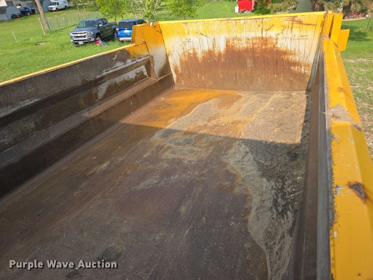 image for item DT7194 2011 International WorkStar 7600 dump truck