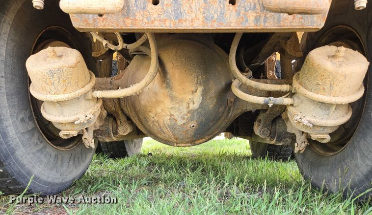 image for item DT7194 2011 International WorkStar 7600 dump truck